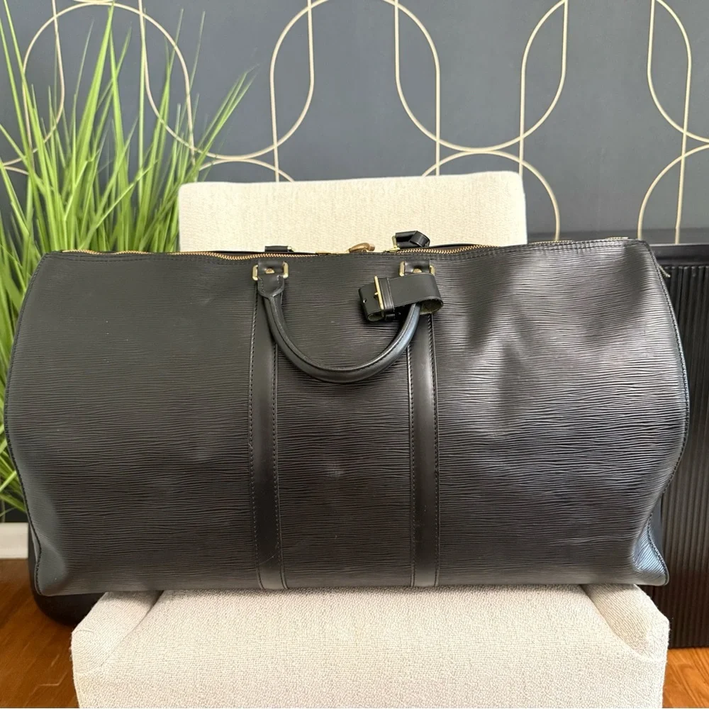 Authentic Louis Vuitton unisex Keepall 55 bag black Epi leather - Picture 6 of 16